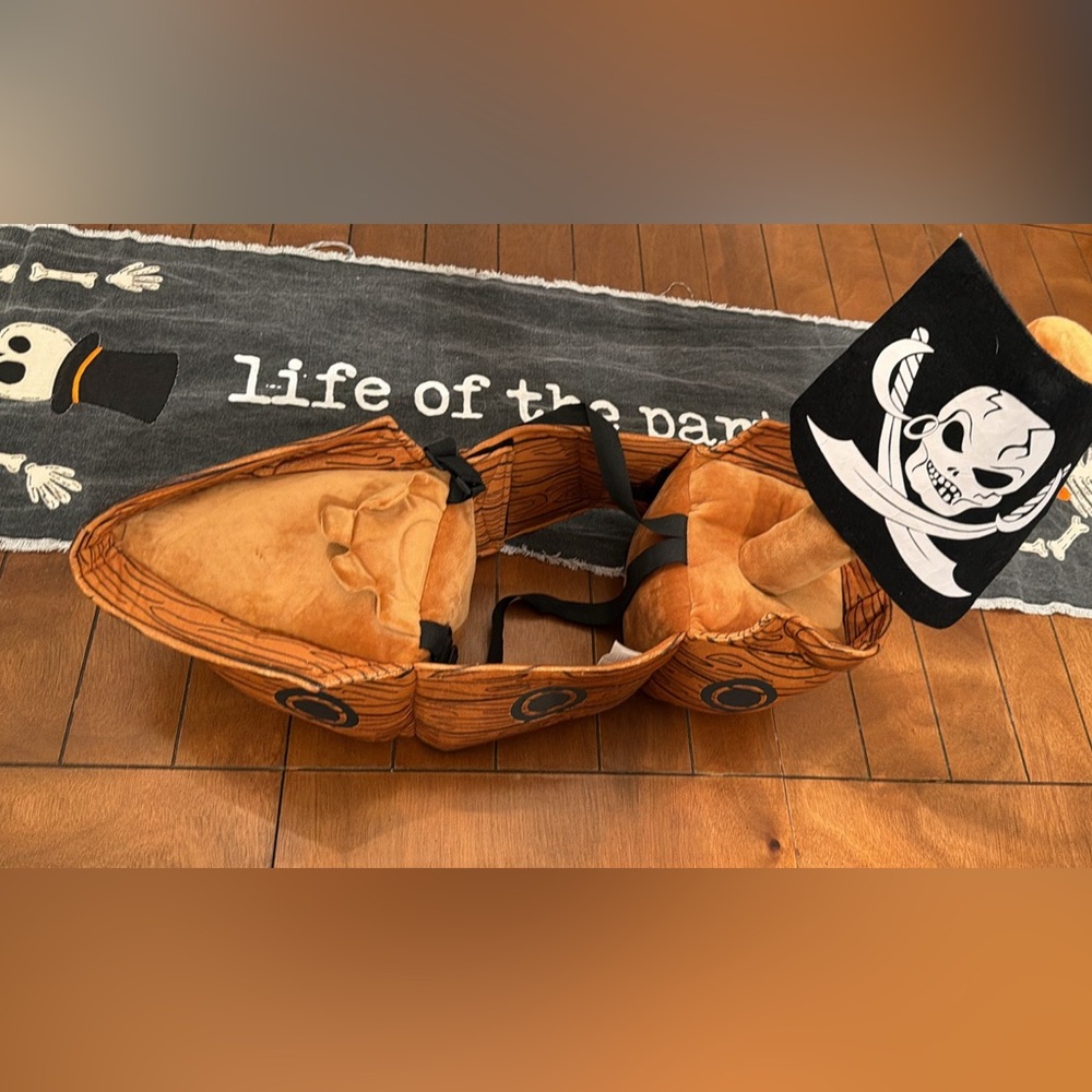 Brown Pirate Ship Costume